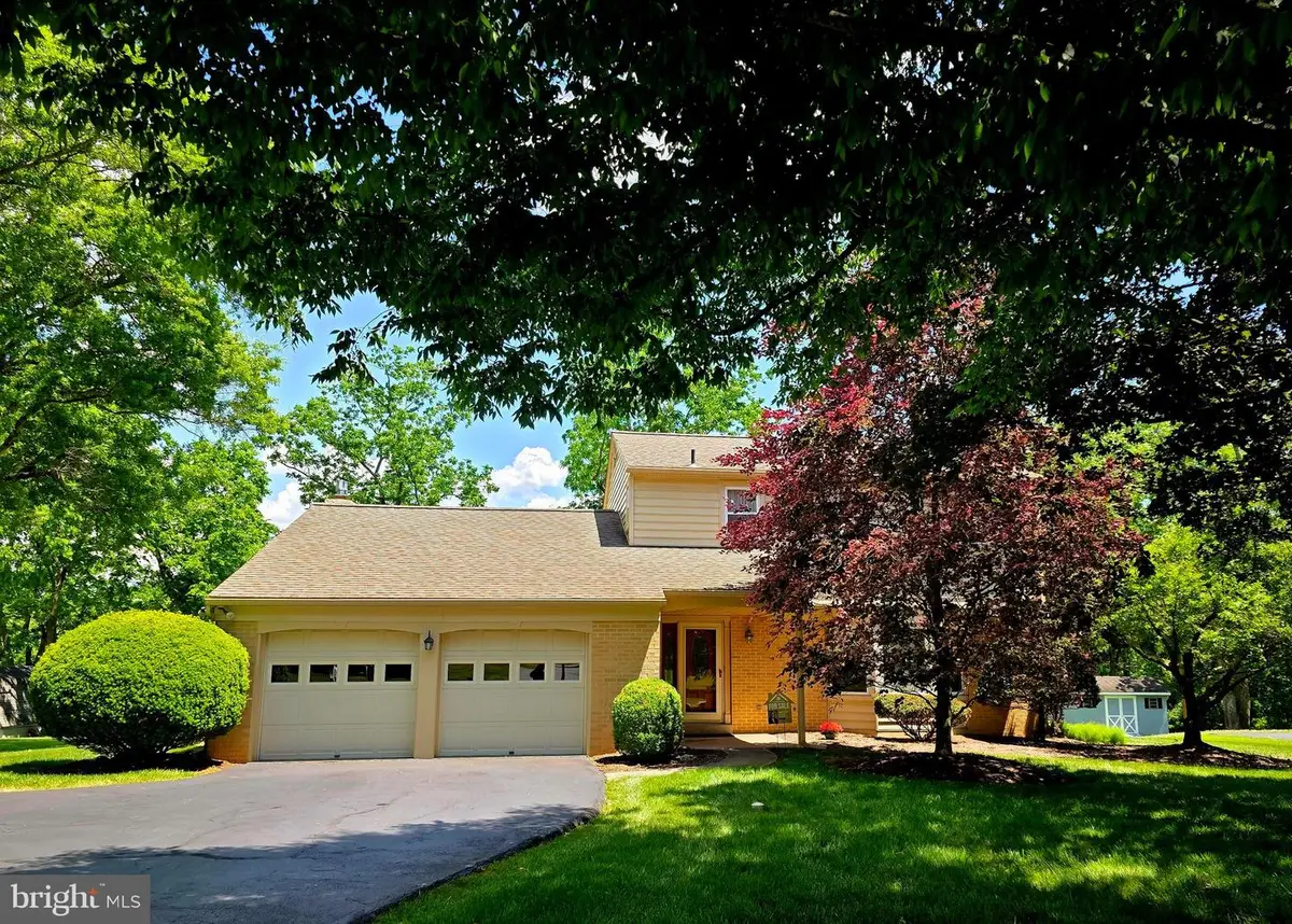 214 Brookside Cir, Harleysville, PA 19438 - #1