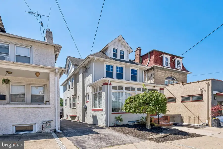 105 Spring Mill Ave, Conshohocken, PA 19428 - #2