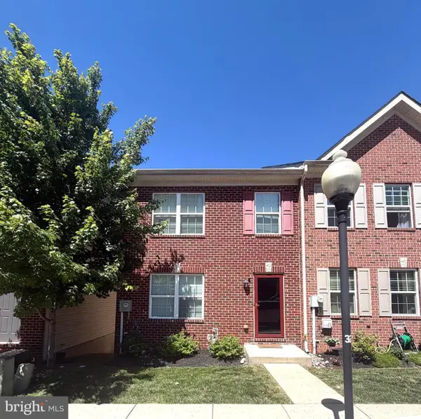 135 S Charlotte St, POTTSTOWN, PA 19464