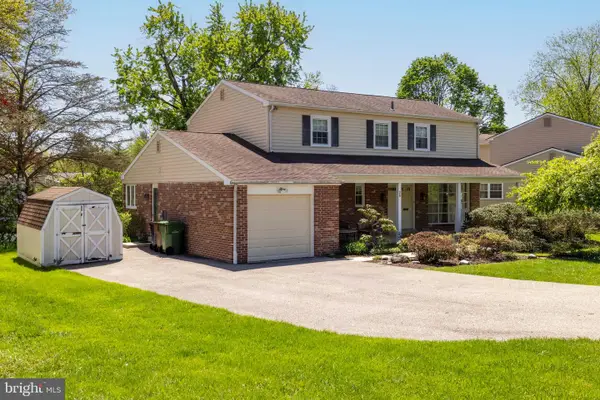 25 Powers Pl, DRESHER, PA 19025