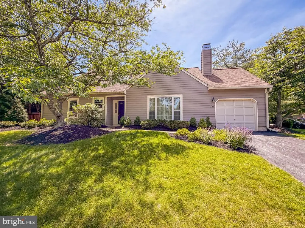 239 Copper Beech Dr, Blue Bell, PA 19422 - #1