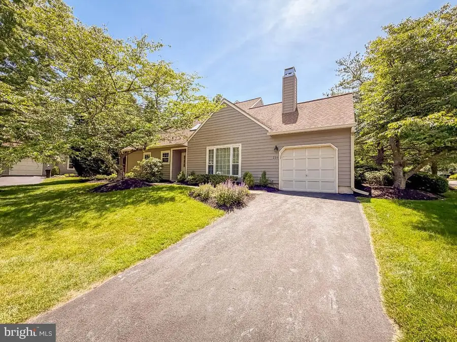 239 Copper Beech Dr, Blue Bell, PA 19422 - #3