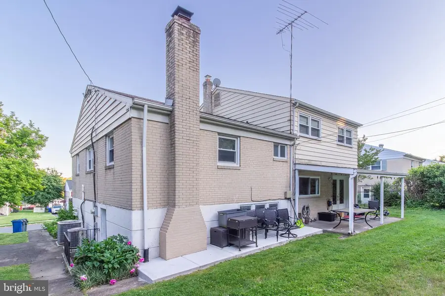 1588 Williams Rd, Abington, PA 19001 - #2