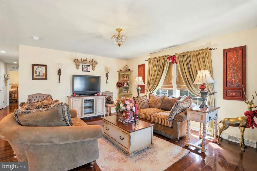 308 Meadow Court, North Wales, PA 19454 - #2