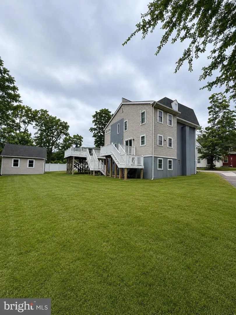 42 E 5th Ave, Collegeville, PA 19426 - #3