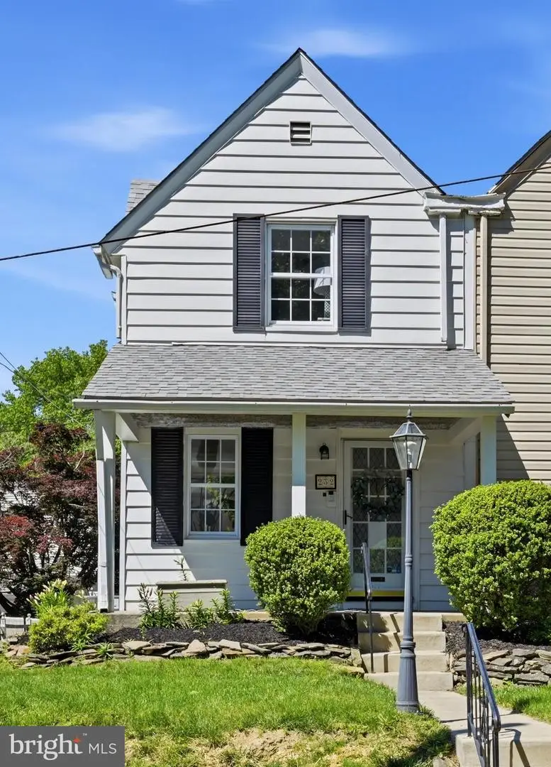 232 Henley Rd, Wynnewood, PA 19096 - #1