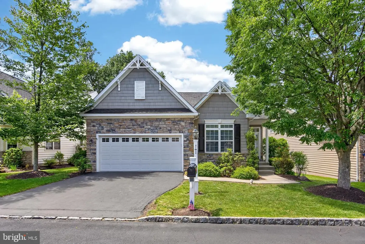 4372 Sweetbriar Dr, Collegeville, PA 19426 - #1