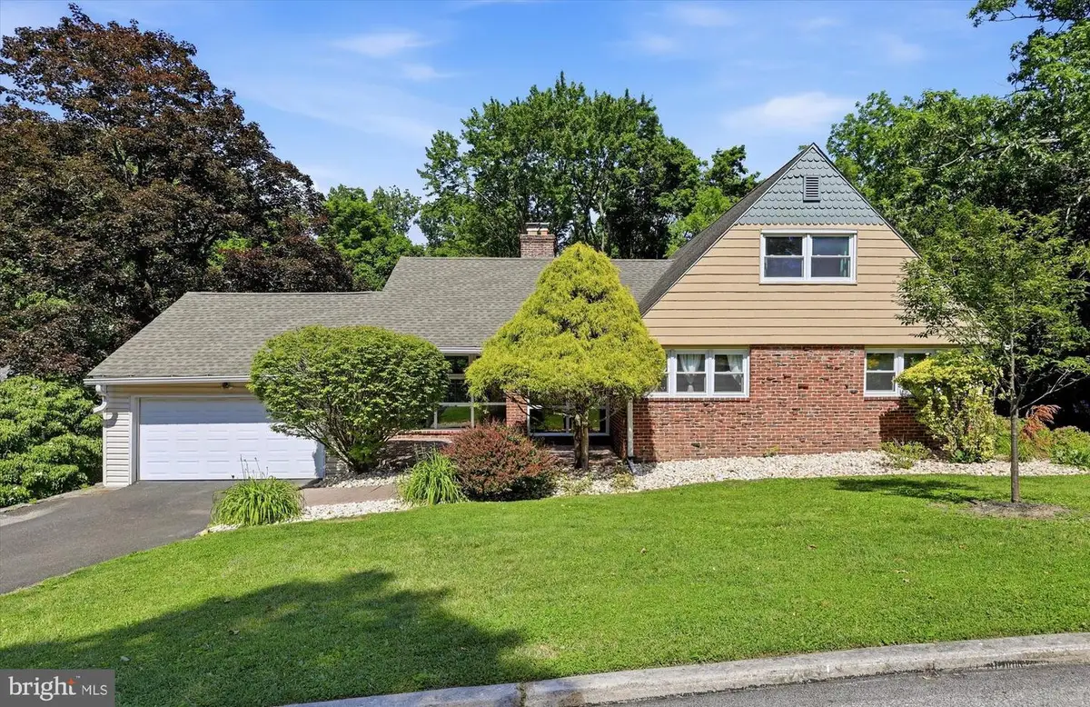 417 Meadowbrook Ln, Glenside, PA 19038 - #1