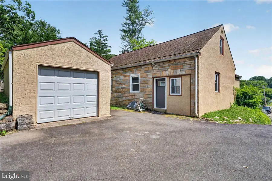 250 Lismore Ave, Glenside, PA 19038 - #2