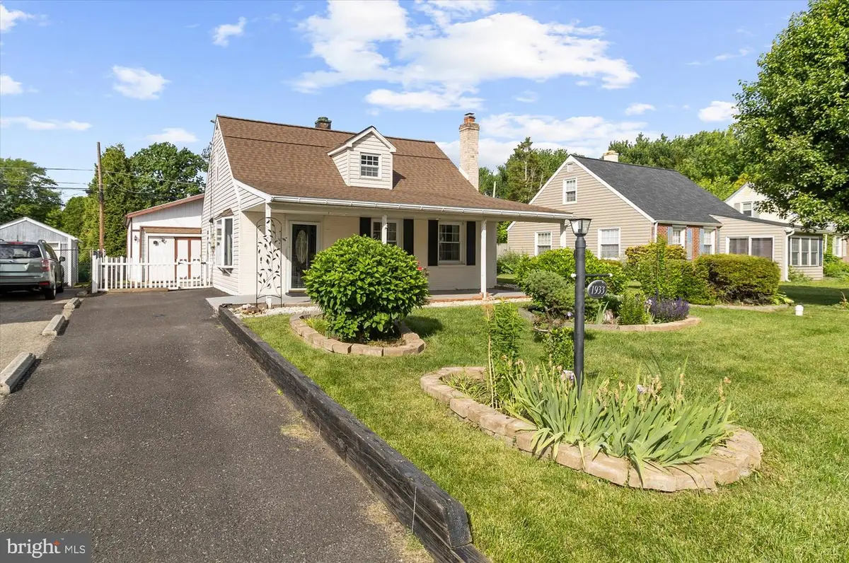 1933 Clearview Ave, Jeffersonville, PA 19403 - #1