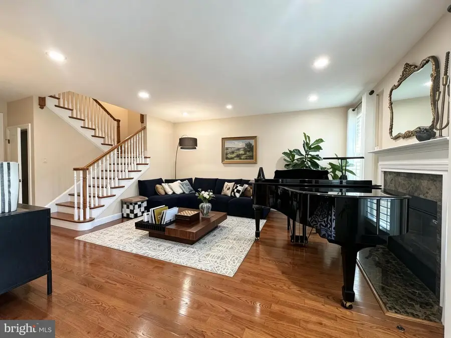 562 Farmdale Cir, Blue Bell, PA 19422 - #2