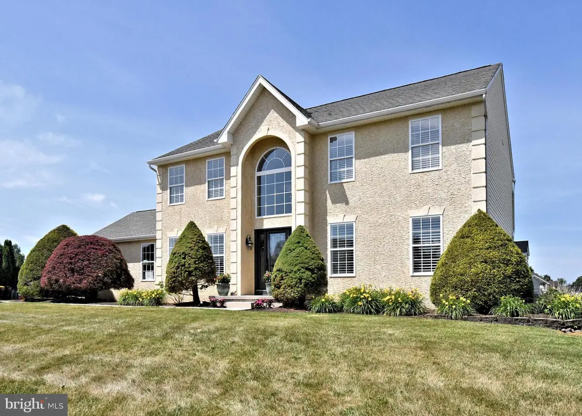 41 Edmonds Dr, Royersford, PA 19468 - #1