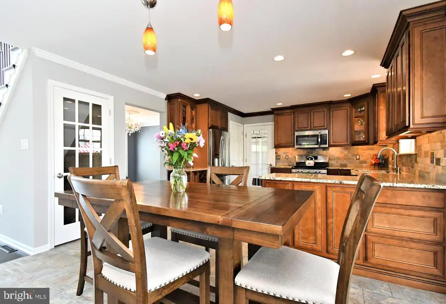 41 Edmonds Dr, Royersford, PA 19468 - #3