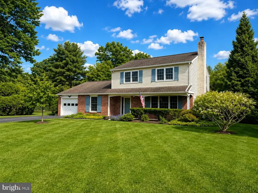416 Jennifer Ln, Norristown, PA 19403 - #2