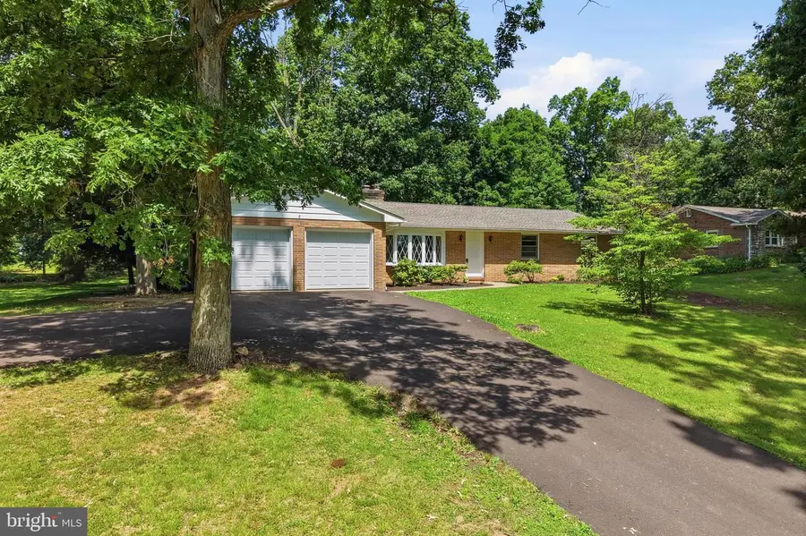 486 Derstine Rd, Hatfield, PA 19440 - #2