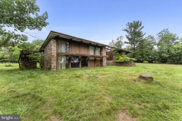 2935 Whitehall Rd, NORRISTOWN, PA 19403