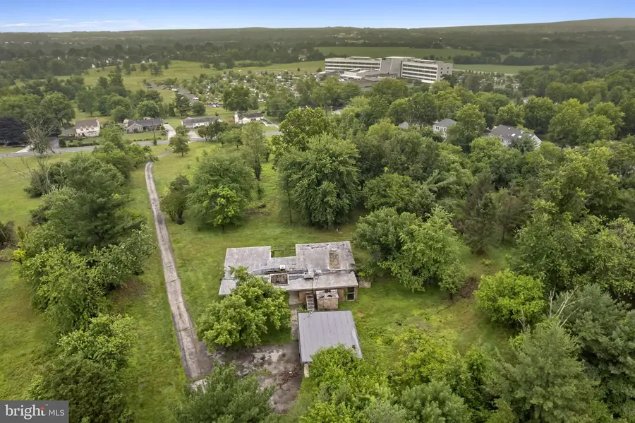 2935 Whitehall Rd, Norristown, PA 19403 - #3