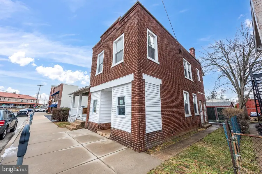 33 W 2nd St, Lansdale, PA 19446 - #3