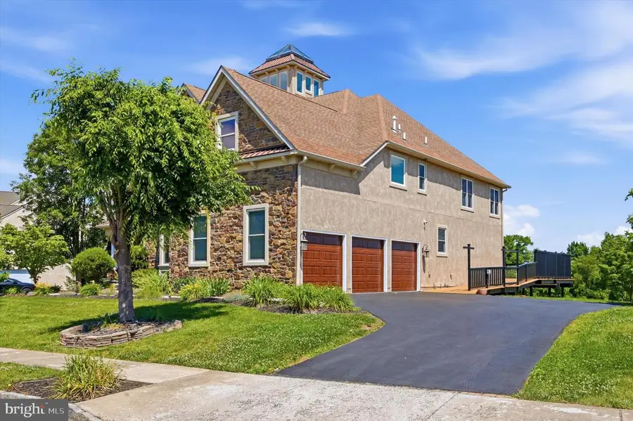 535 Championship Dr, Harleysville, PA 19438 - #2