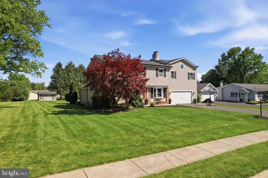 1545 Tennis Cir, Lansdale, PA 19446 - #2