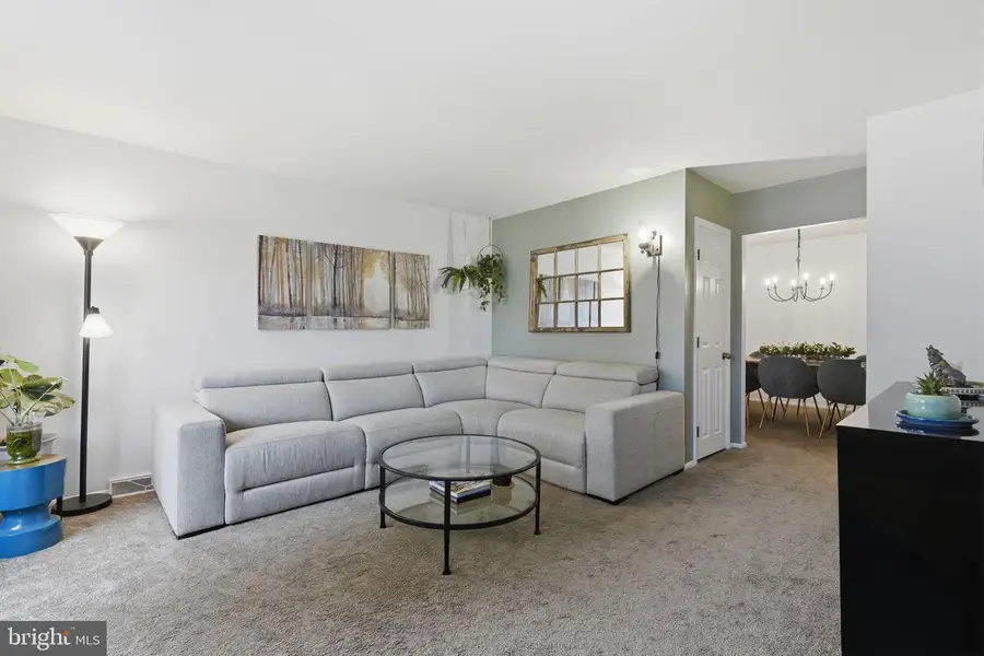 908 Green St, Bridgeport, PA 19405 - #3