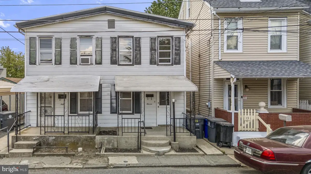 11 S Plum St, Pottstown, PA 19464 - #1