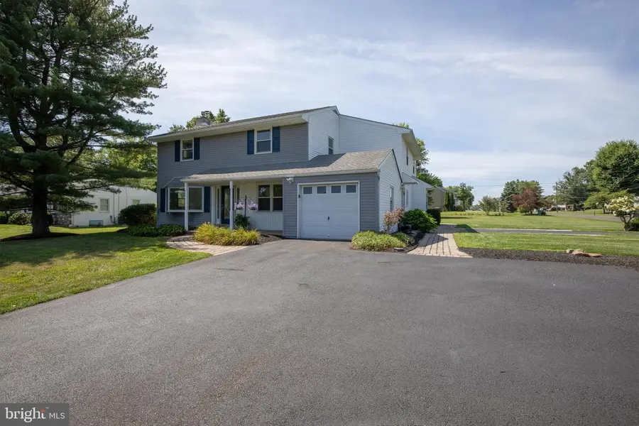 1118 Clymer Rd, Hatfield, PA 19440 - #2