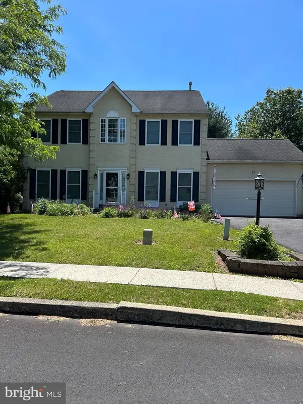 11 Kendall Ln, ROYERSFORD, PA 19468
