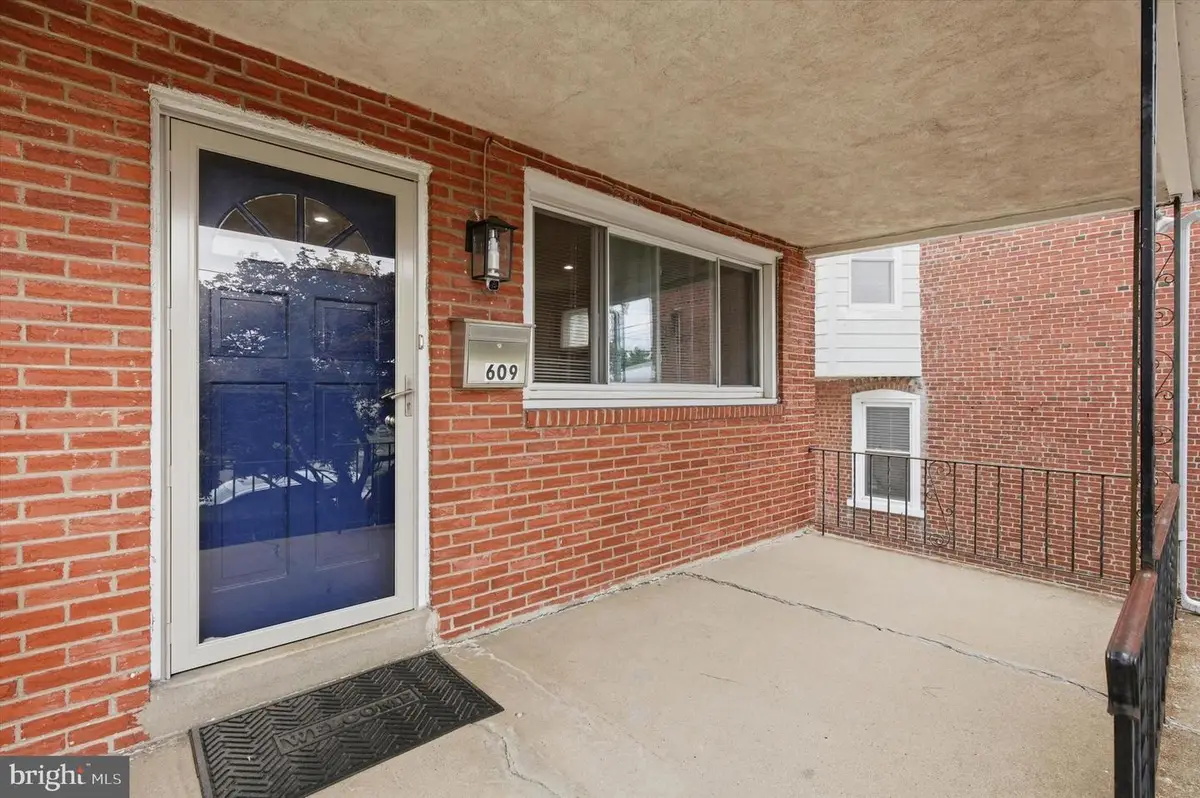 609 E Oak St, Norristown, PA 19401 - #1