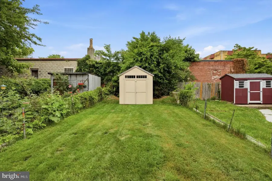 609 E Oak St, Norristown, PA 19401 - #3