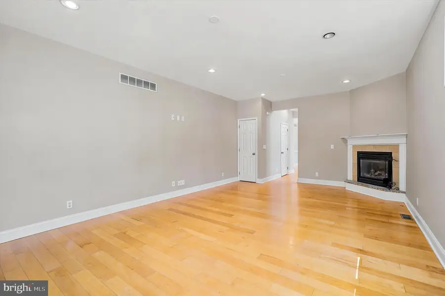 205 S Locust St, Ambler, PA 19002 - #2