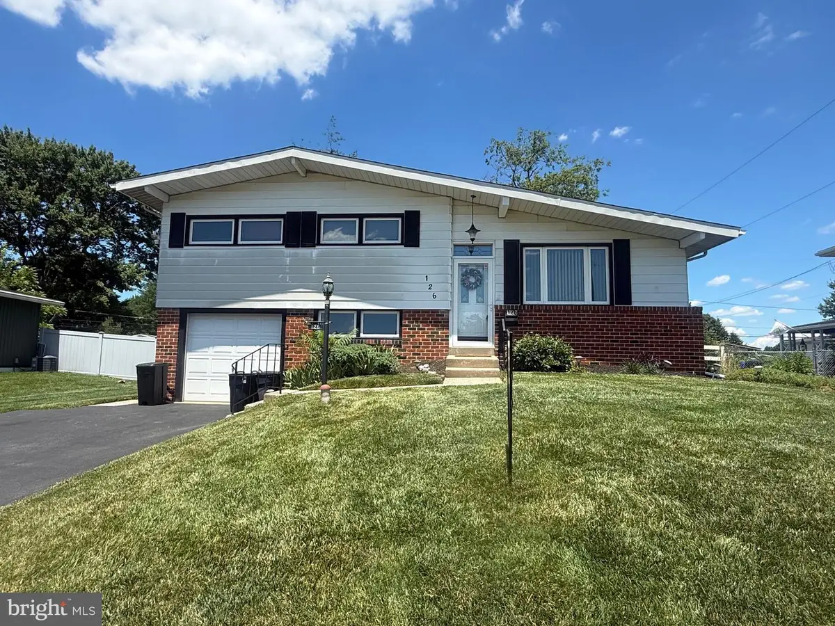 126 Yellowstone Rd, Plymouth Meeting, PA 19462 - #1