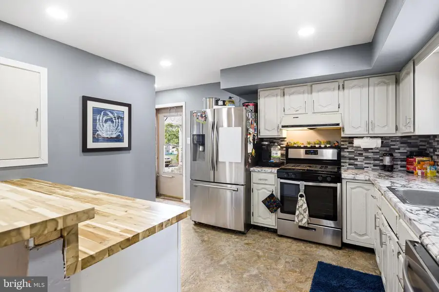 209 Castello Ave, Hatboro, PA 19040 - #3