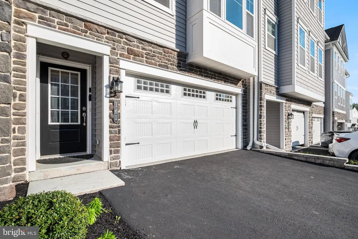 161 Everleigh Dr, Royersford, PA 19468 - #1