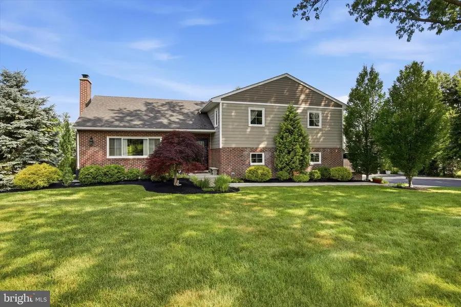 1317 Dell Rd, Norristown, PA 19403 - #2