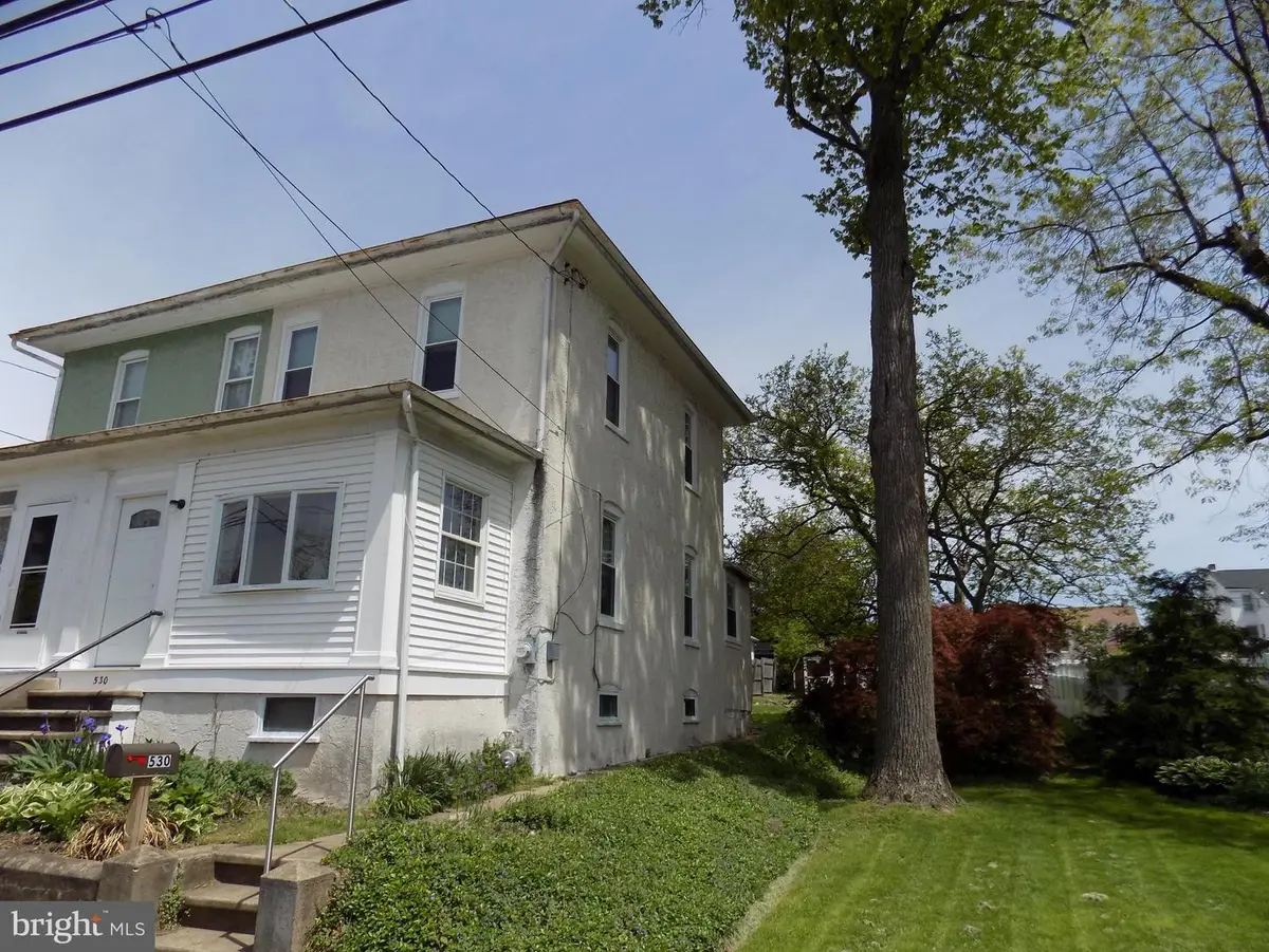 530 Dotts St, Pennsburg, PA 18073 - #1