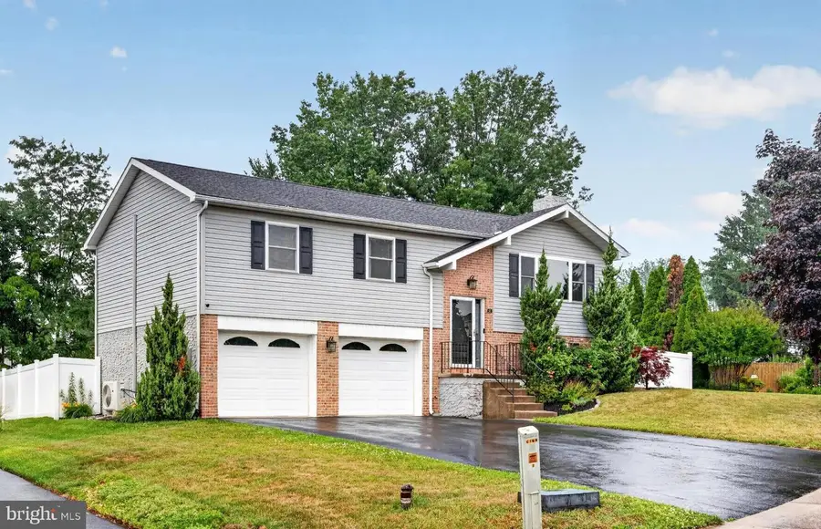 62 Taylor Ct, Boyertown, PA 19512 - #2