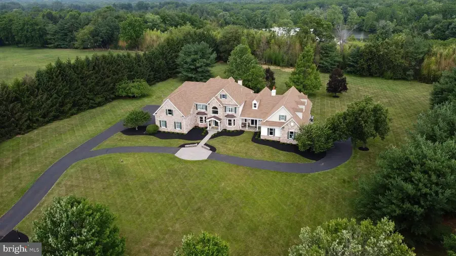 1465 Little Creek Ln, Collegeville, PA 19426 - #2