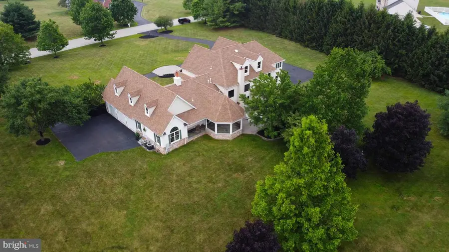 1465 Little Creek Ln, Collegeville, PA 19426 - #3