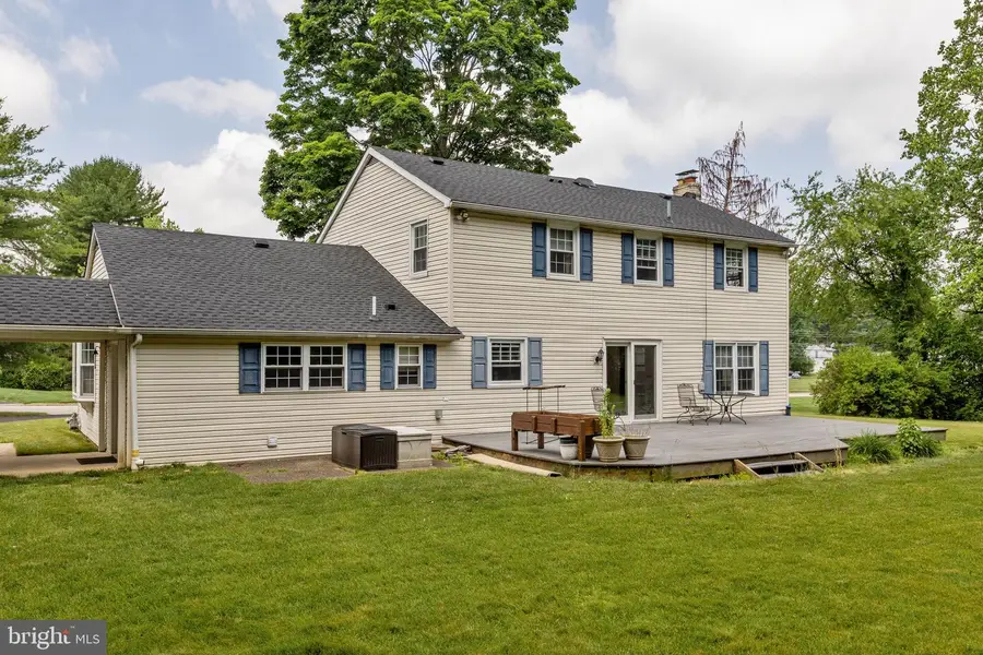 1545 Terrace Dr, Ambler, PA 19002 - #3