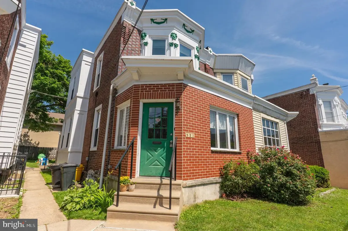 821 E Pleasant Ave, Glenside, PA 19038 - #1