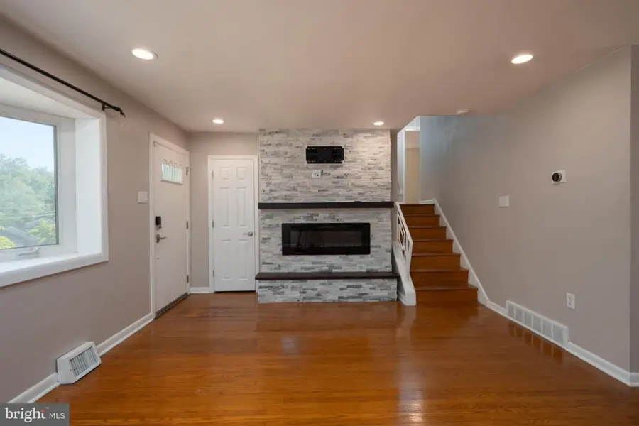 403 Lori Ln, King Of Prussia, PA 19406 - #2