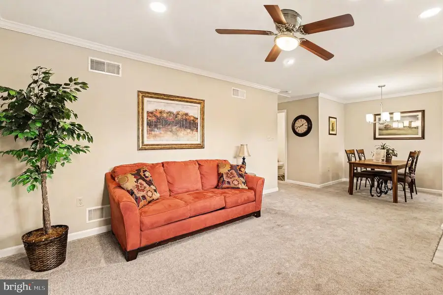 36 Ellen Cir, Pottstown, PA 19464 - #3