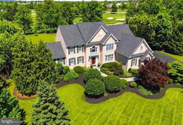 583 Oakmont Dr E, TELFORD, PA 18969