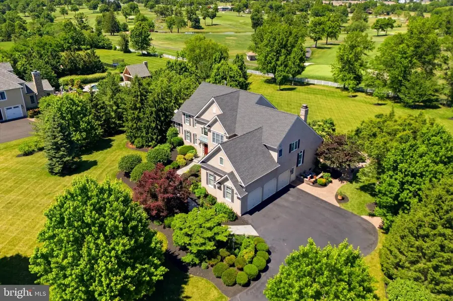 583 Oakmont Dr E, Telford, PA 18969 - #3