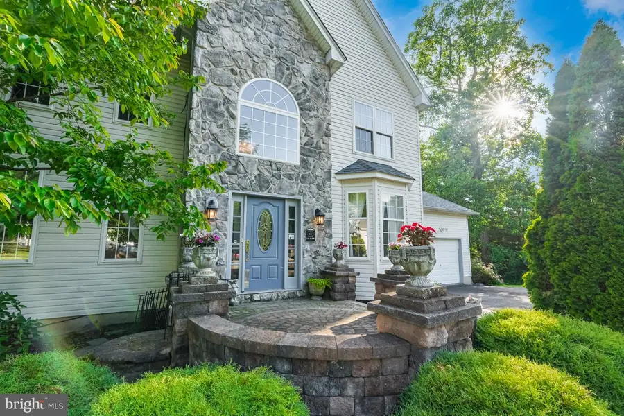 26 Hunters Run Run, Pottstown, PA 19464 - #2