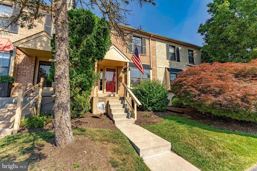 525 Bassett Ln, West Norriton, PA 19403 - #3