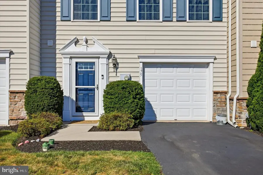 175 Tulip Ln, Gilbertsville, PA 19525 - #2