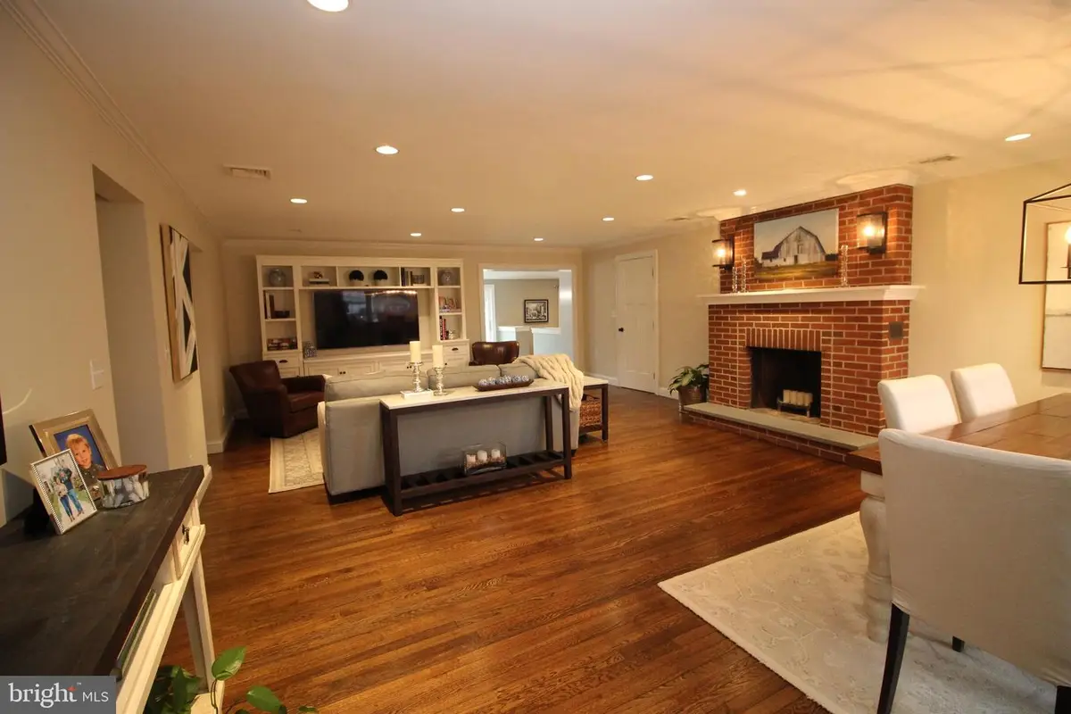 335 Freed Rd, Harleysville, PA 19438 - #1