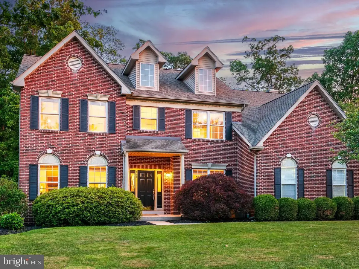 111 Knoll Dr, Collegeville, PA 19426 - #1